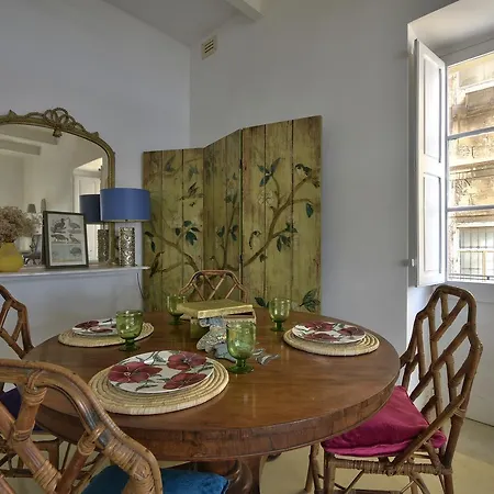 Bright 1br Townhouse With Sea View Апартаменты *