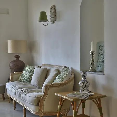 Bright 1br Townhouse With Sea View