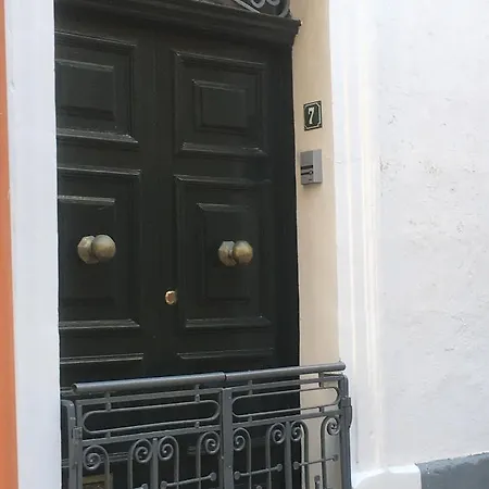 Bright 1br Townhouse With Sea View Апартаменты Флориана
